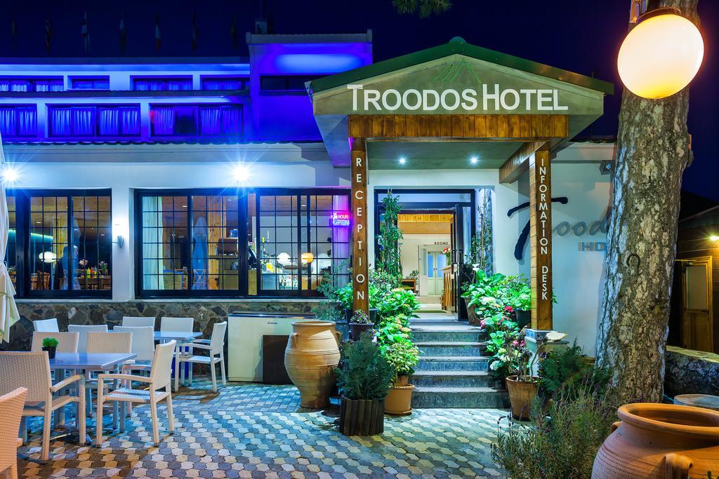 Troodos Hotel & Spa Bagian luar foto