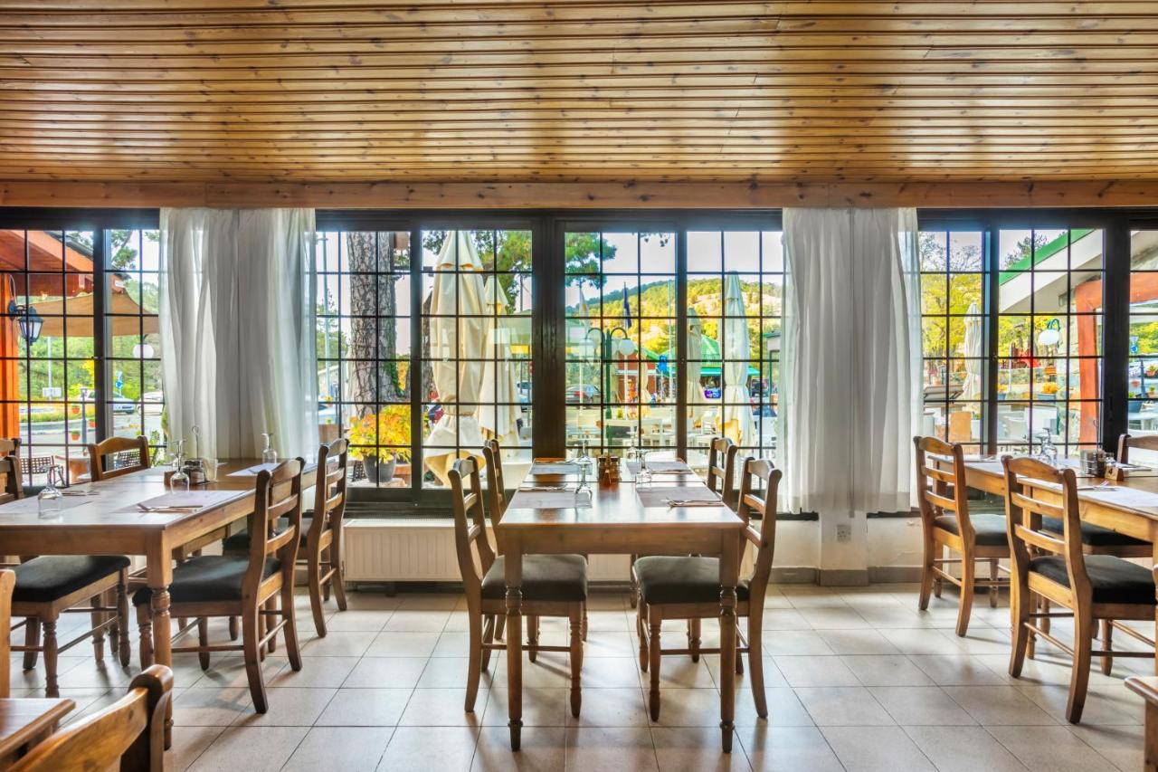 Troodos Hotel & Spa Bagian luar foto